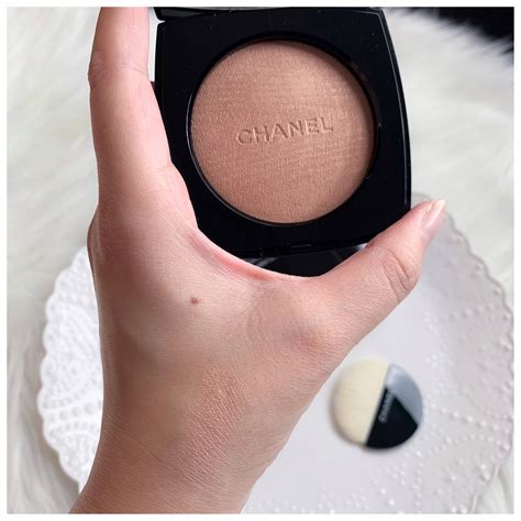 chanel mat lumiere пудра|Chanel poudre lumiere highlighting powder.